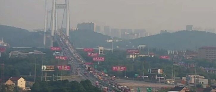 【微靖江】已堵成深红色!今起江阴大桥部分施工,北京往上海方向仅保留一个车道