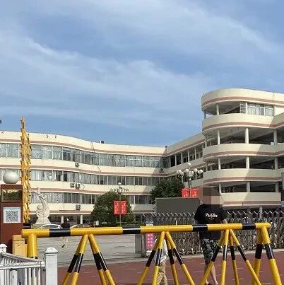 【微靖江】史骥涛带队督查调研校园及重点场所安全稳定工作